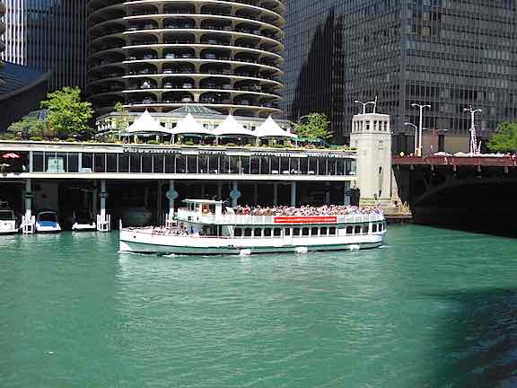 Chicago Architecture Foundation River Cruise Aboard Chicago’s First Lady Cruises